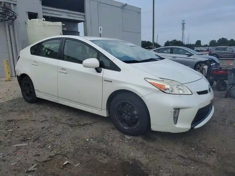 JTDKN3DU9F1879459 2015 TOYOTA PRIUS-3