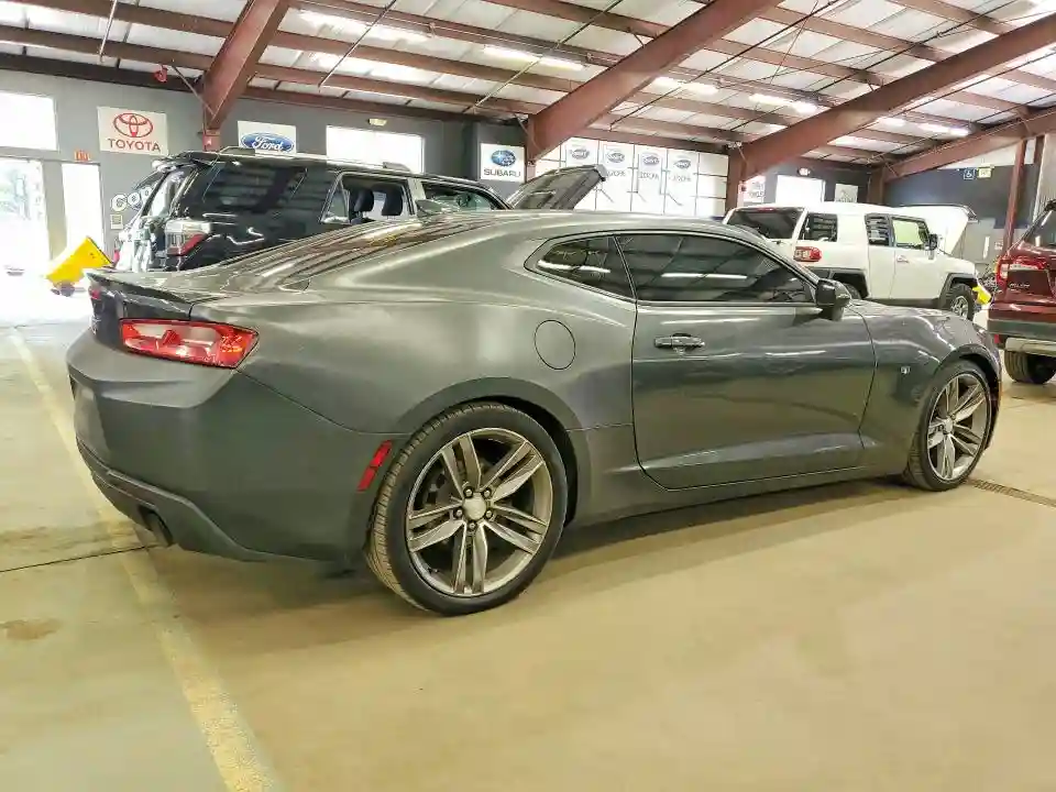 1G1FB1RS8J0156957 2018 CHEVROLET CAMARO-2