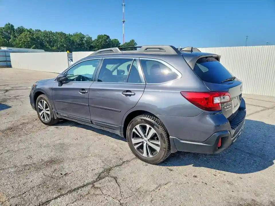 4S4BSANC0J3252290 2018 SUBARU OUTBACK-1
