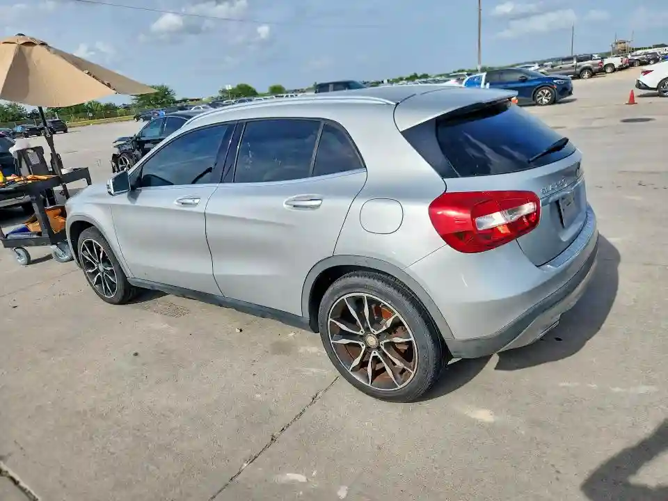 WDCTG4EB2HJ339305 2017 MERCEDES-BENZ GLA-CLASS-1