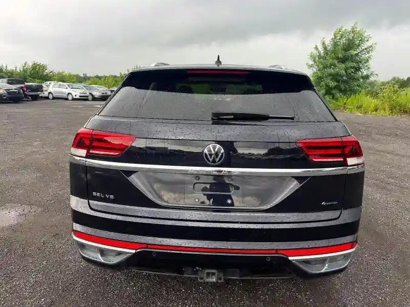 1V2FE2CA1PC218130 2023 VOLKSWAGEN ATLAS-4