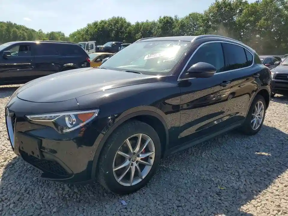 ZASFAKBN0J7B60472 2018 ALFA ROMEO STELVIO-0