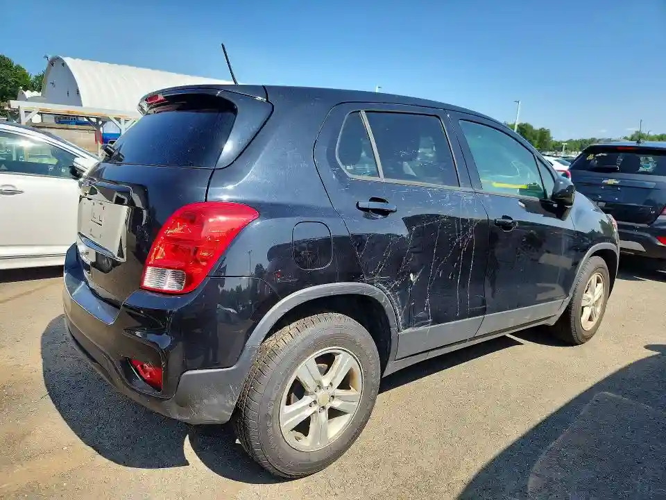 KL7CJKSB2LB087832 2020 CHEVROLET TRAX-2