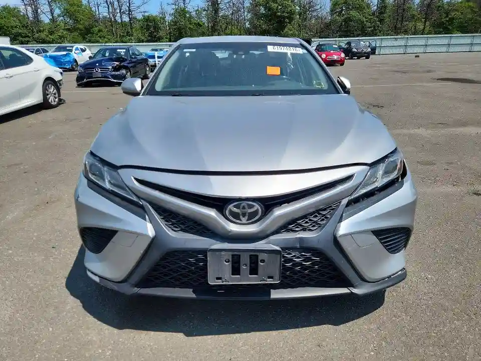 JTNB11HK1J3011554 2018 TOYOTA CAMRY-4