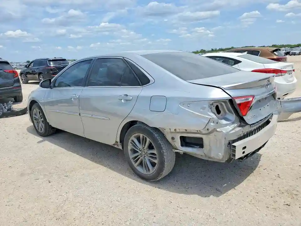 4T1BF1FK3HU372633 2017 TOYOTA CAMRY-1