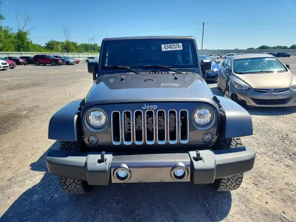 1C4BJWEG7HL553026 2017 JEEP WRANGLER-4