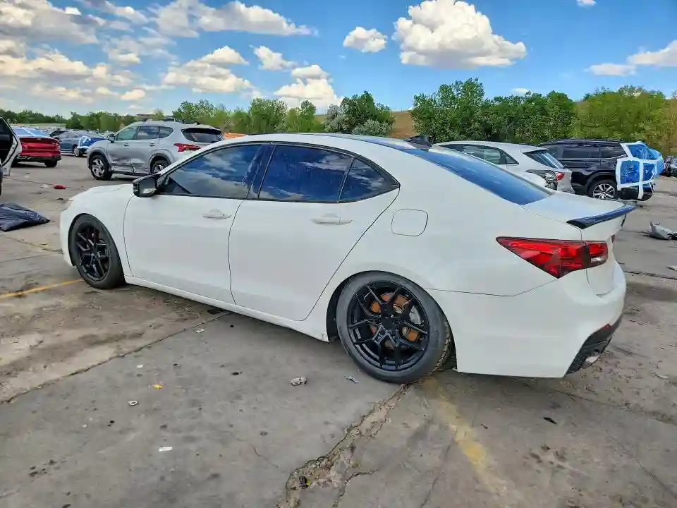 19UUB2F59GA000370 2016 ACURA TLX-1