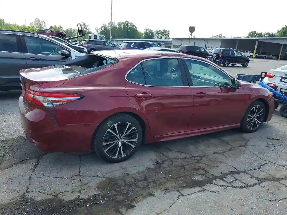 4T1B11HK2JU541526 2018 TOYOTA CAMRY-2