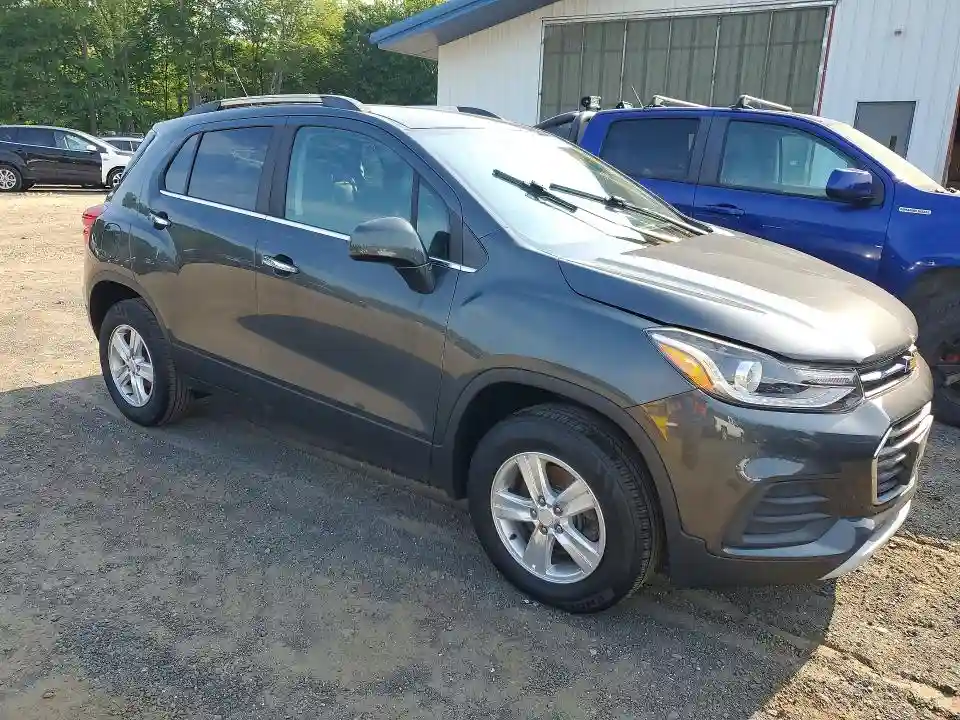 3GNCJPSB1HL281796 2017 CHEVROLET TRAX-3
