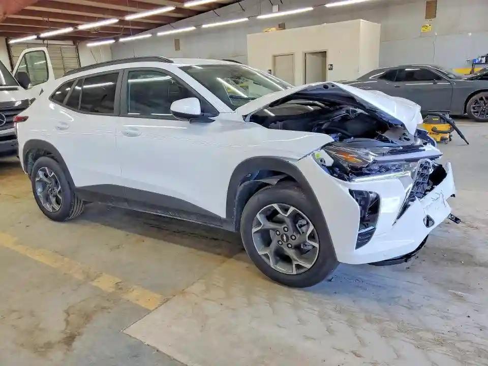 KL77LHEP1TC086798 2026 CHEVROLET TRAX-3