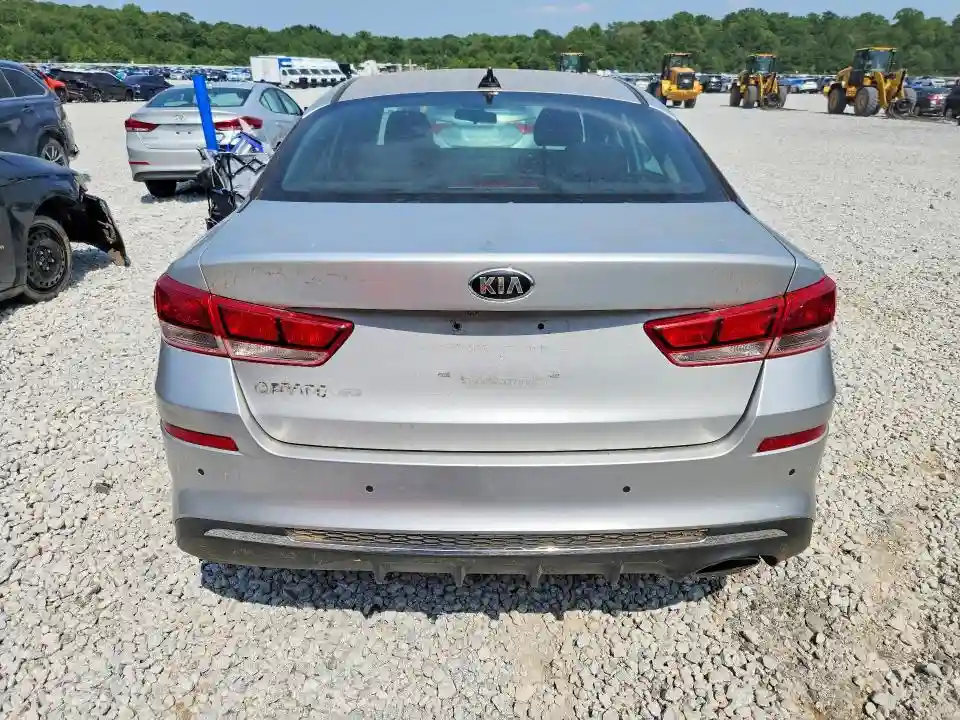 5XXGT4L38HG121811 2017 KIA OPTIMA-5
