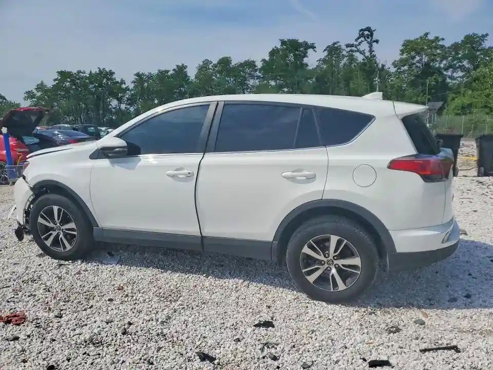 2T3RFREV2JW798965 2018 TOYOTA RAV4-1