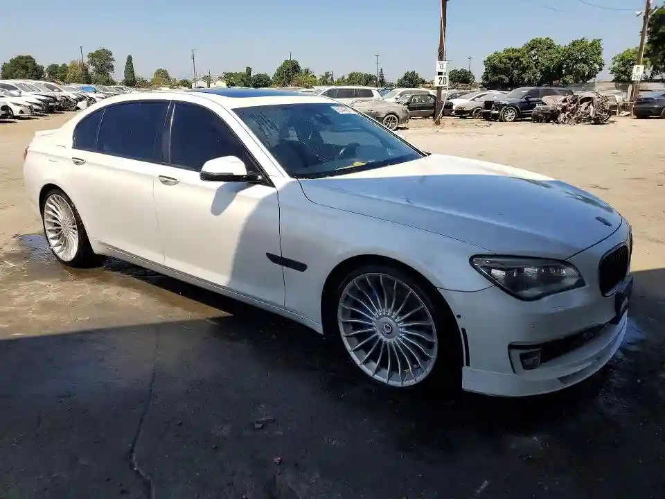 WBAYE8C55FD136598 2015 BMW 7 SERIES-3
