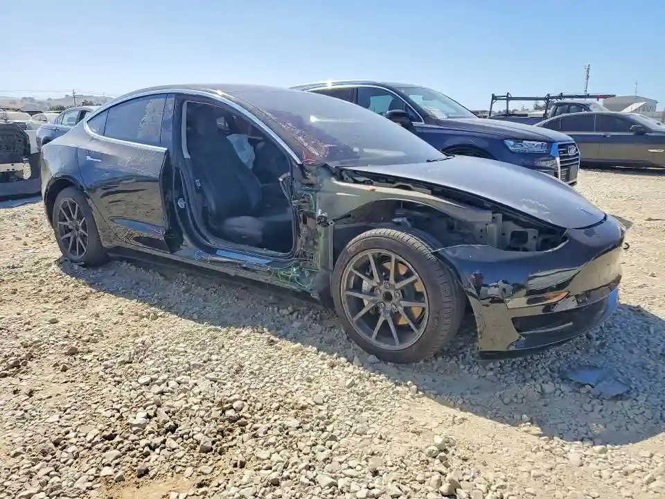 5YJ3E1EAXJF171802 2018 TESLA MODEL 3-3