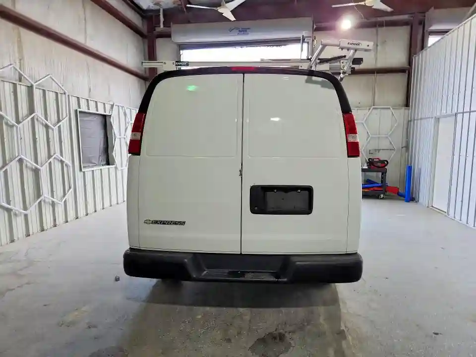 1GCWGAFP7P1232891 2023 CHEVROLET EXPRESS-5
