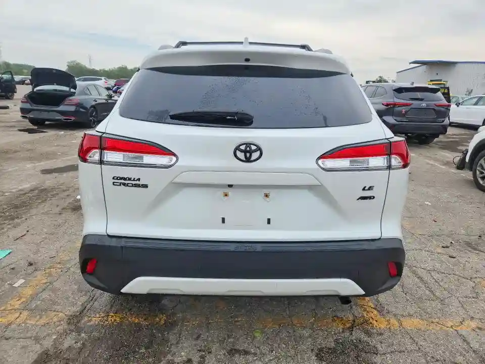 7MUBAABG9NV021574 2022 TOYOTA COROLLA CR-5