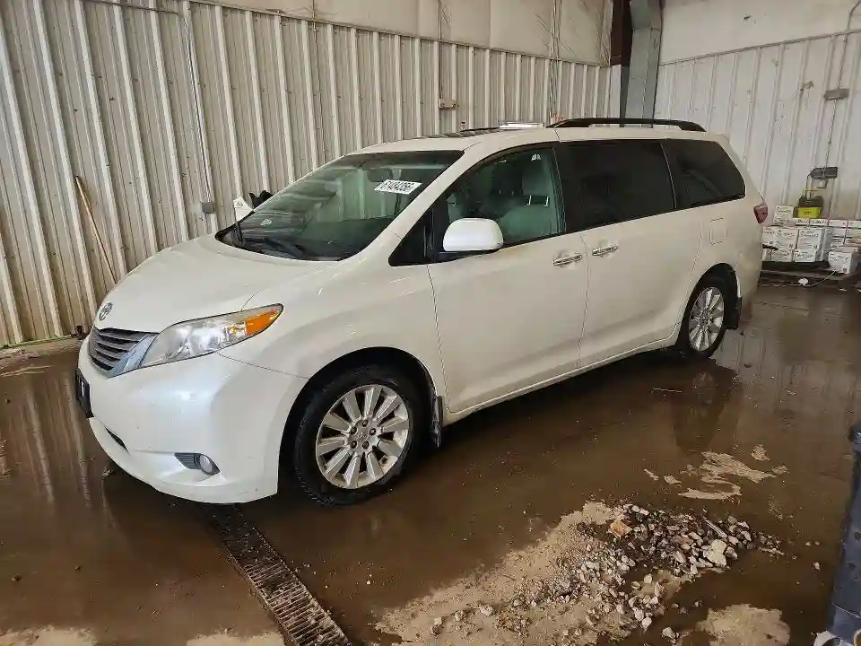 5TDDK3DC1FS108585 2015 TOYOTA SIENNA-0