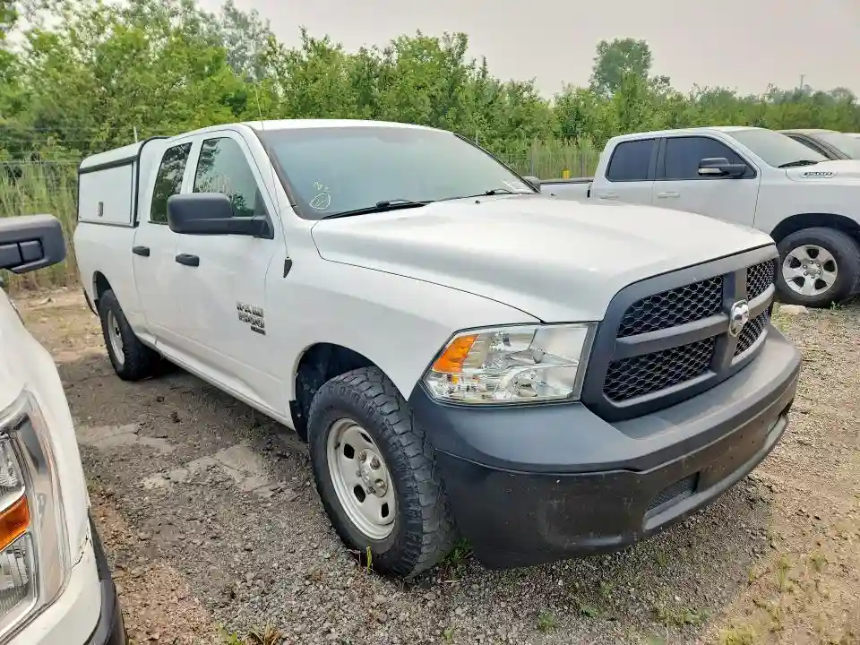 1C6RR6FG1KS657036 2019 RAM 1500-3
