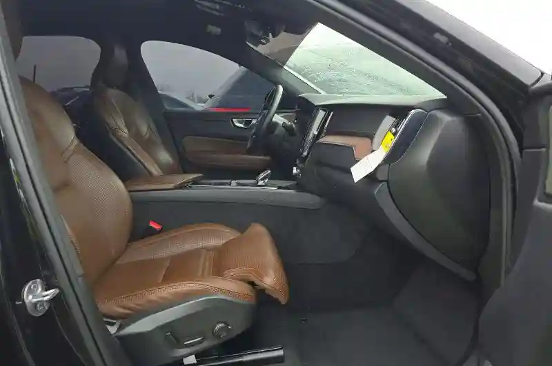 YV4L12RM5R1801281 2024 VOLVO XC60-4