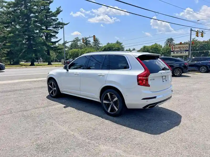 YV4A22PM3K1499034 2019 VOLVO XC90-2