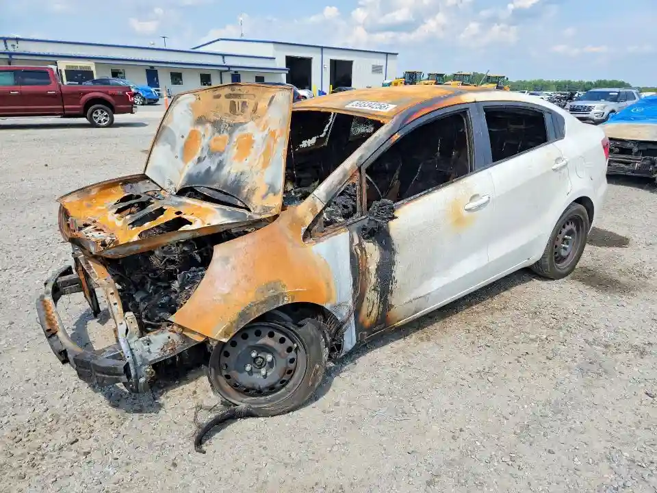 KNADM4A32G6640334 2016 KIA RIO-0