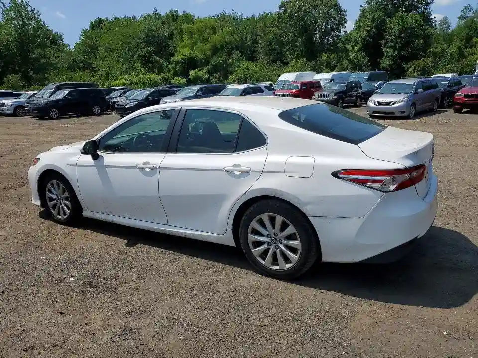 4T1B11HK0JU641494 2018 TOYOTA CAMRY-1