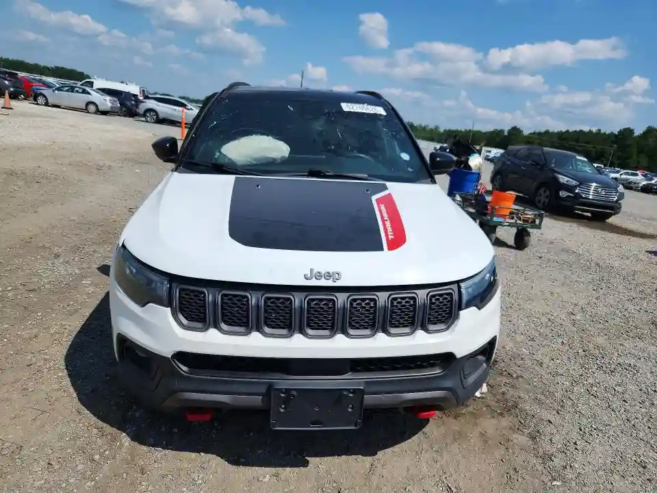 3C4NJDDN3PT544277 2023 JEEP COMPASS-4