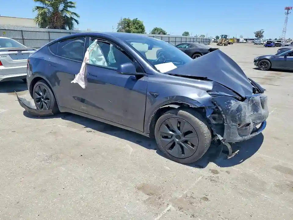 7SAYGDED7SF240686 2025 TESLA MODEL Y-3