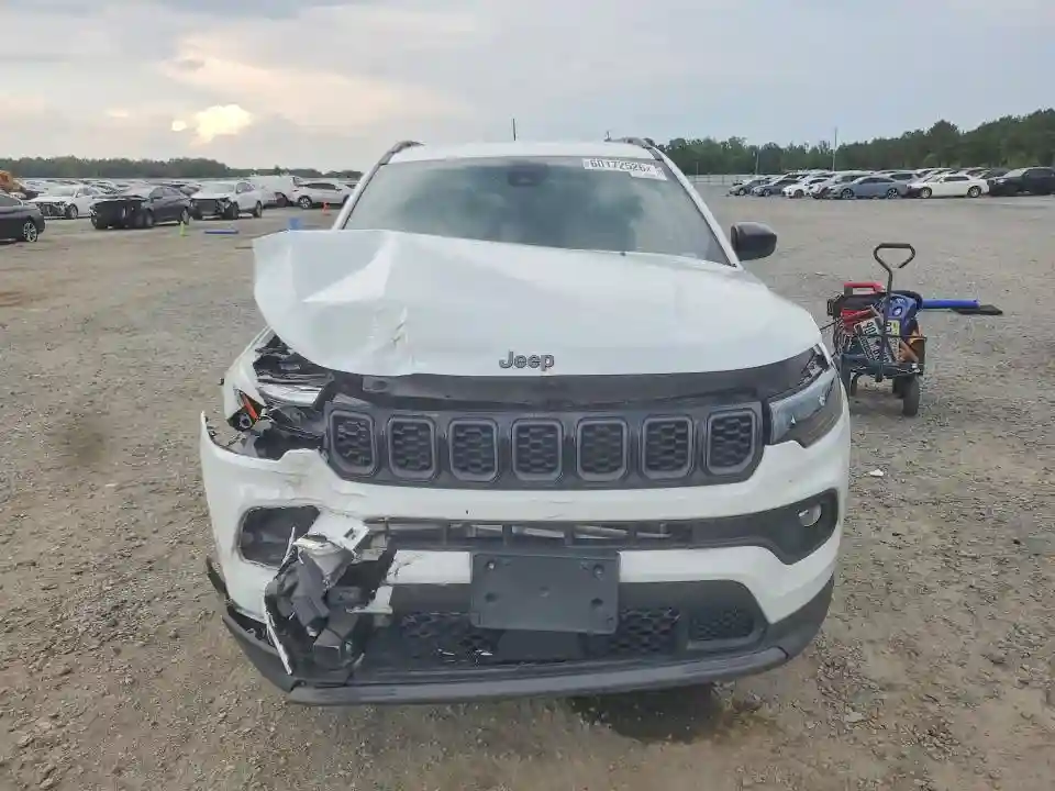 3C4NJDBN7ST599343 2025 JEEP COMPASS-4