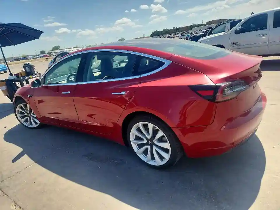 5YJ3E1EA4JF102961 2018 TESLA MODEL 3-1