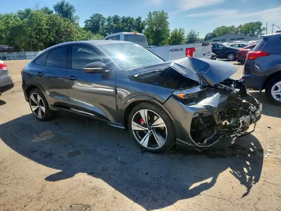 WA1B5AGU8T2027720 2026 AUDI SQ5-3