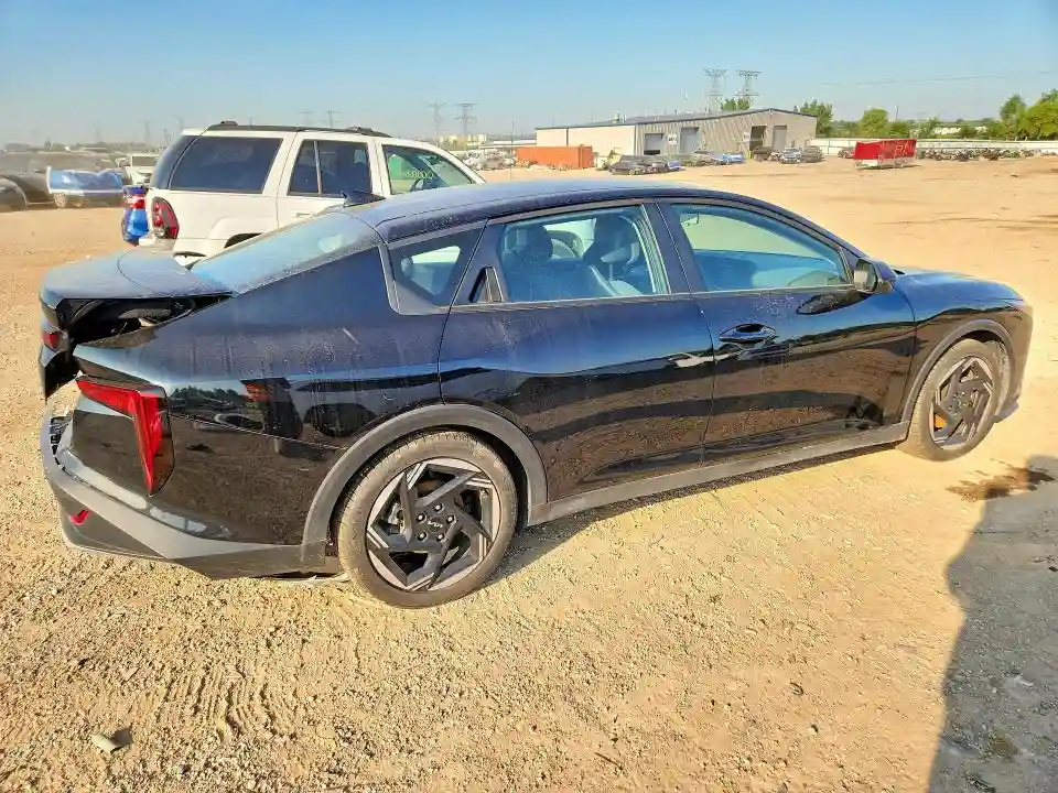3KPFU4DEXSE027762 2025 KIA K4-2