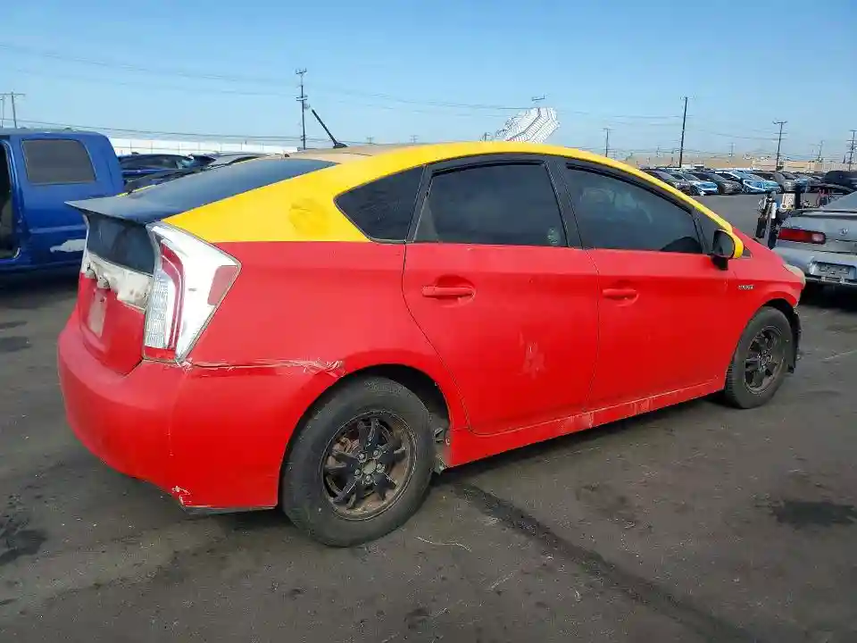 JTDKN3DU9F1980937 2015 TOYOTA PRIUS-2