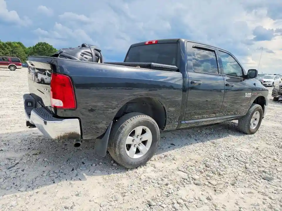 1C6RR7KM2JS331388 2018 RAM 1500-2