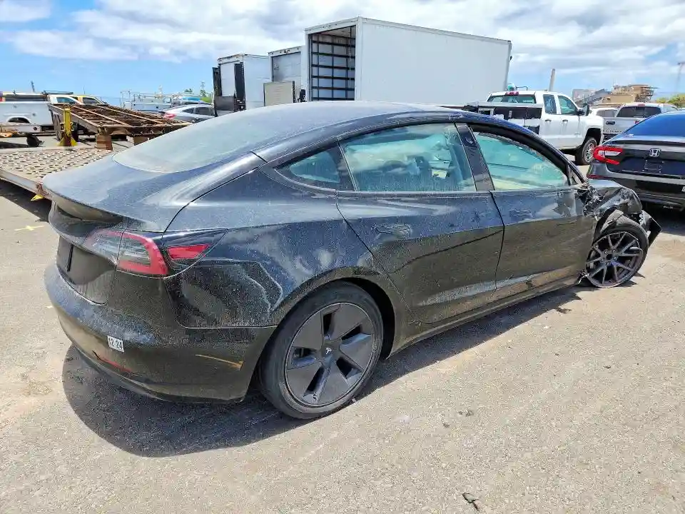5YJ3E1EA3PF431692 2023 TESLA MODEL 3-2