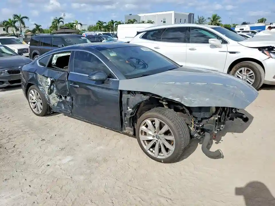 WAUBNCF54JA036068 2018 AUDI A5-3