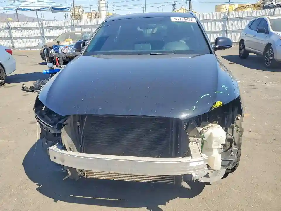 WA1BCCFS6JR014910 2018 AUDI Q3-4