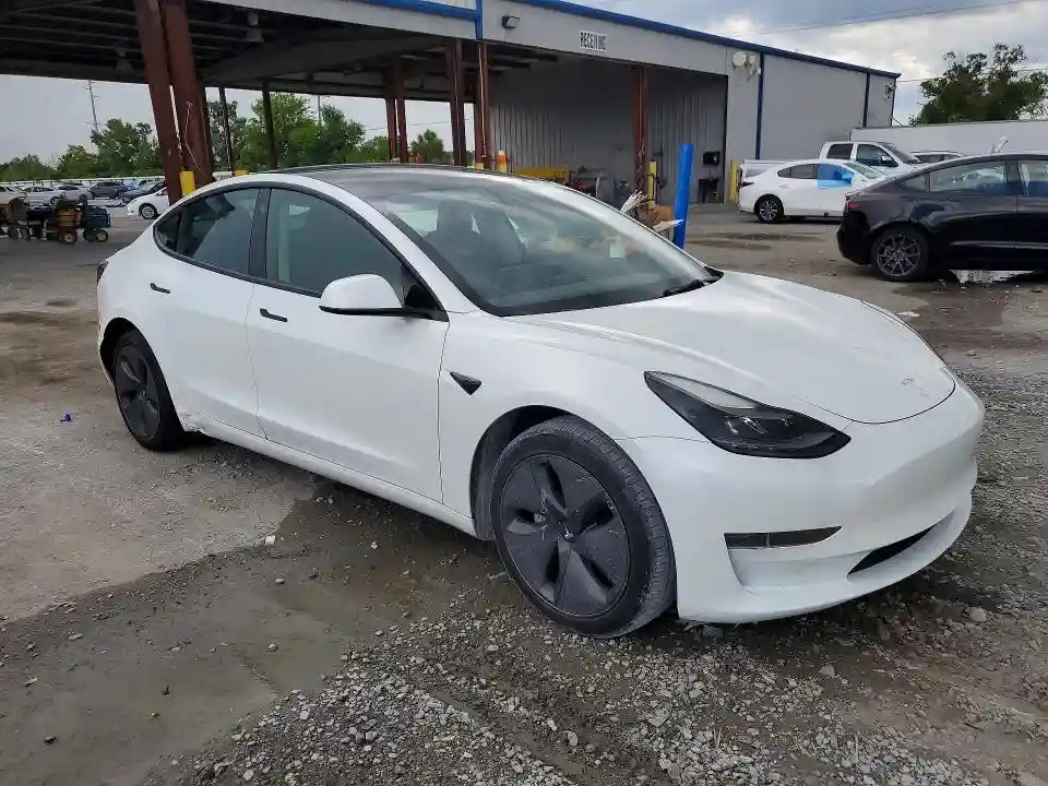 5YJ3E1EAXPF385844 2023 TESLA MODEL 3-3