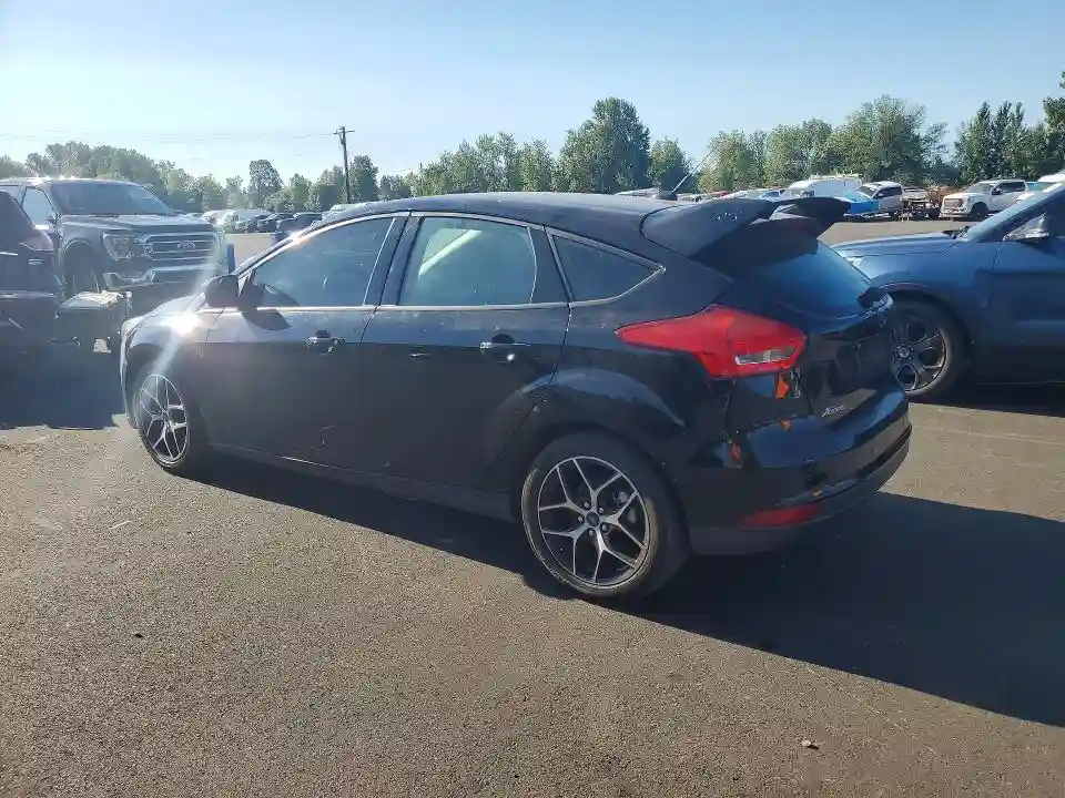 1FADP3M24JL224582 2018 FORD FOCUS-1