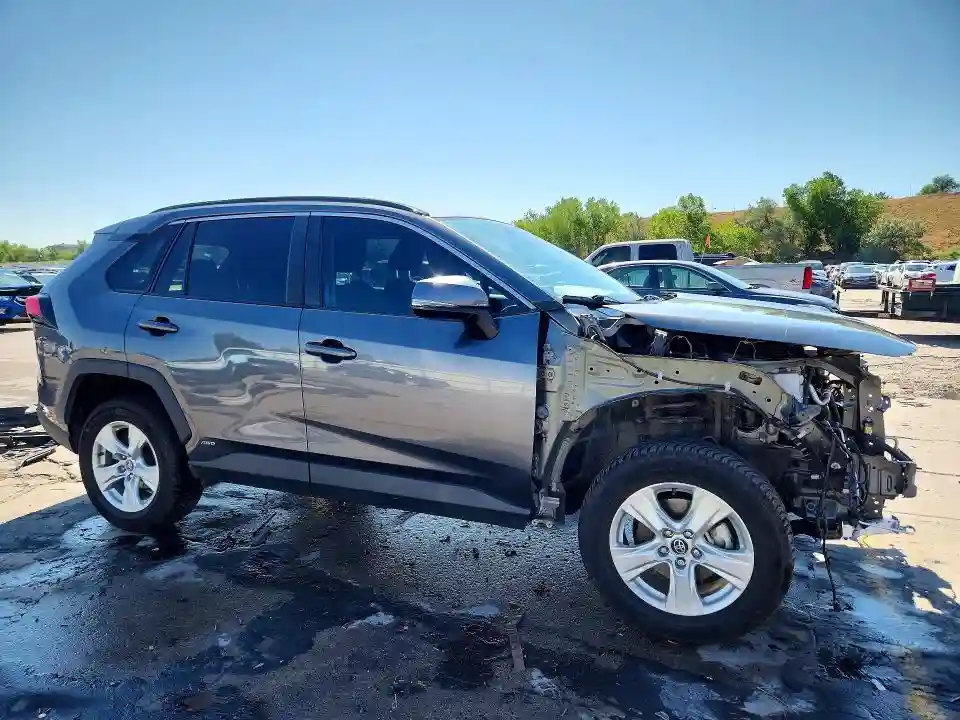4T3R6RFV2LU003480 2020 TOYOTA RAV4-3