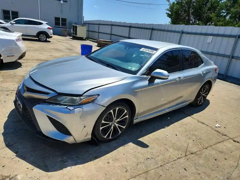 JTNB11HK9J3051459 2018 TOYOTA CAMRY-0