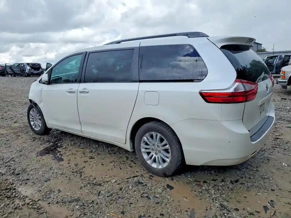5TDYK3DC2GS757394 2016 TOYOTA SIENNA-1