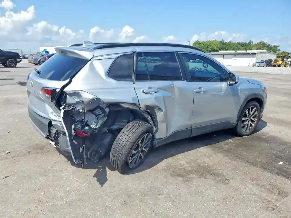 7MUDAAAG8NV006302 2022 TOYOTA COROLLA CR-2