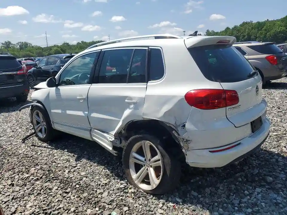 WVGBV7AX2GW609107 2016 VOLKSWAGEN TIGUAN-1
