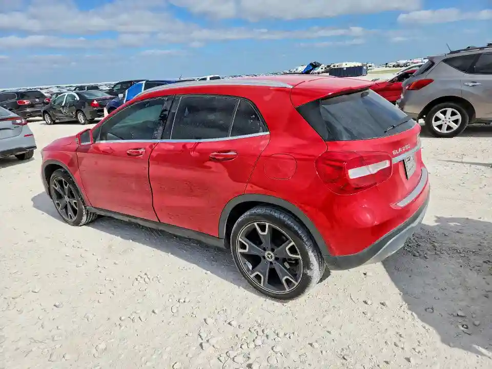 WDCTG4EB0LU023456 2020 MERCEDES-BENZ GLA-CLASS-1