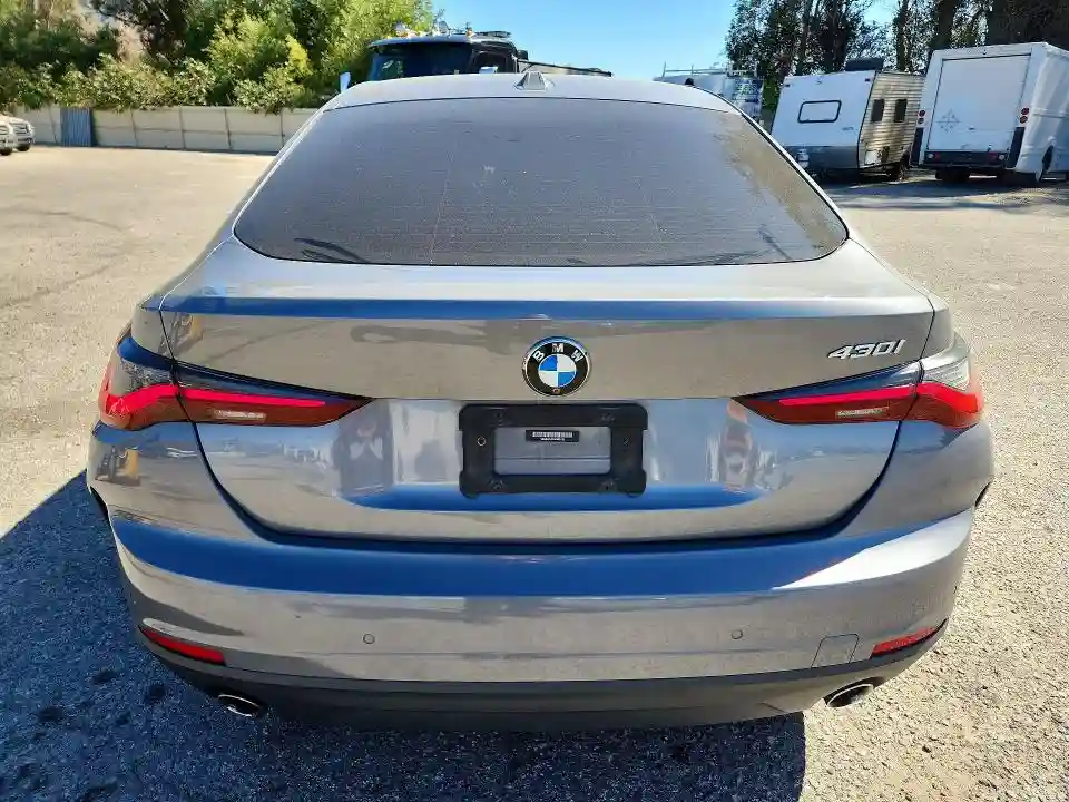 WBA63AV05NFM02761 2022 BMW 4 SERIES-5