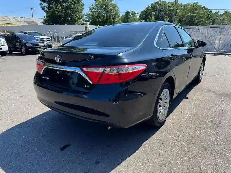 4T1BF1FK3HU318331 2017 TOYOTA CAMRY-2
