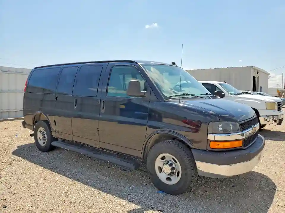 1GAWGFFGXG1240120 2016 CHEVROLET EXPRESS-3