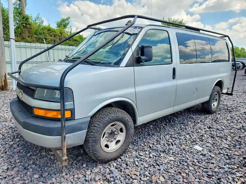 1GAWGFFP9N1185706 2022 CHEVROLET EXPRESS-0