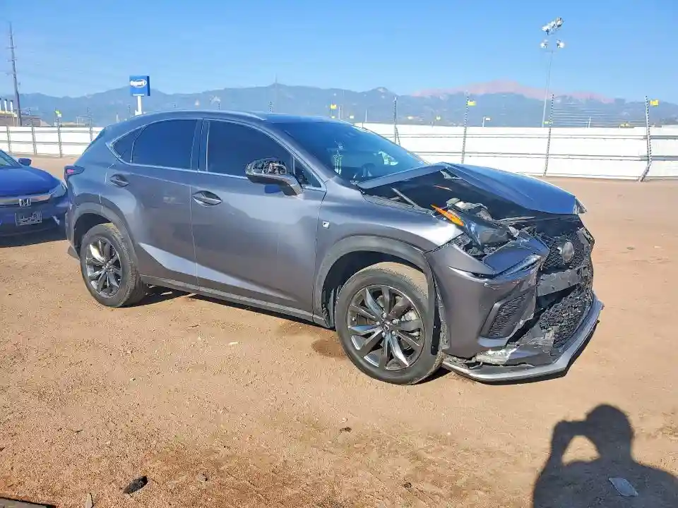 JTJYARBZ5J2107483 2018 LEXUS NX-3